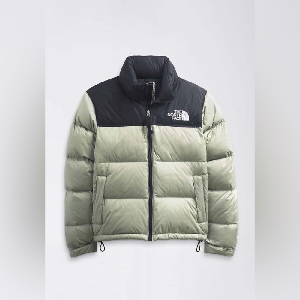 Women’s The North Face 1996 Retro Nuptse Down Jacket Puffer in Tea Green